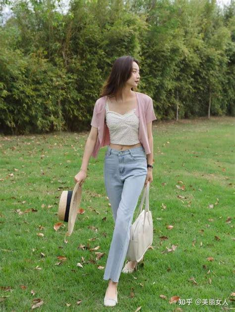 生的穿搭秘诀与风格推荐！新利体育登录不同年龄段女(图4)