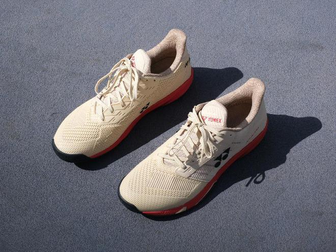 25春季新款网球鞋——网球爱好者的全能之选新利娱乐YONEX AD Accel 20(图4)