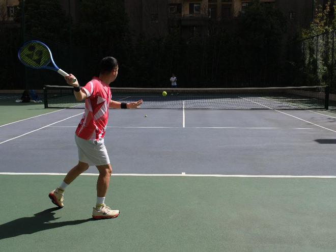 25春季新款网球鞋——网球爱好者的全能之选新利娱乐YONEX AD Accel 20(图7)