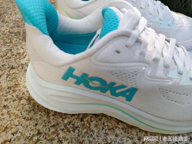 10：恰到好处的卓越跑鞋HOKA CLIFTON(图12)