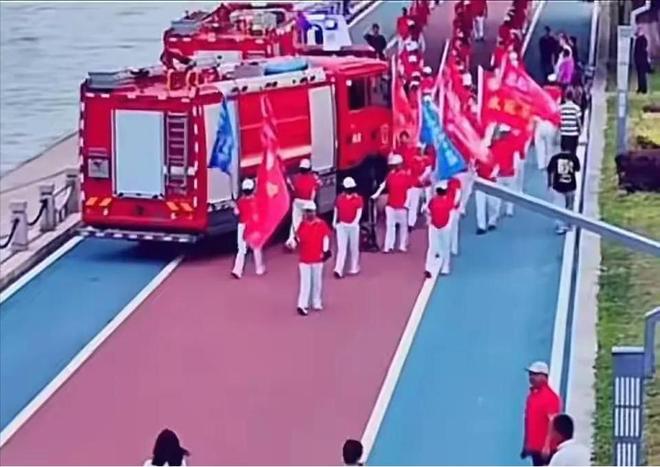 消失！真实目的被扒白衣哥立大功暴走团逼停119后续：队伍彻底(图14)